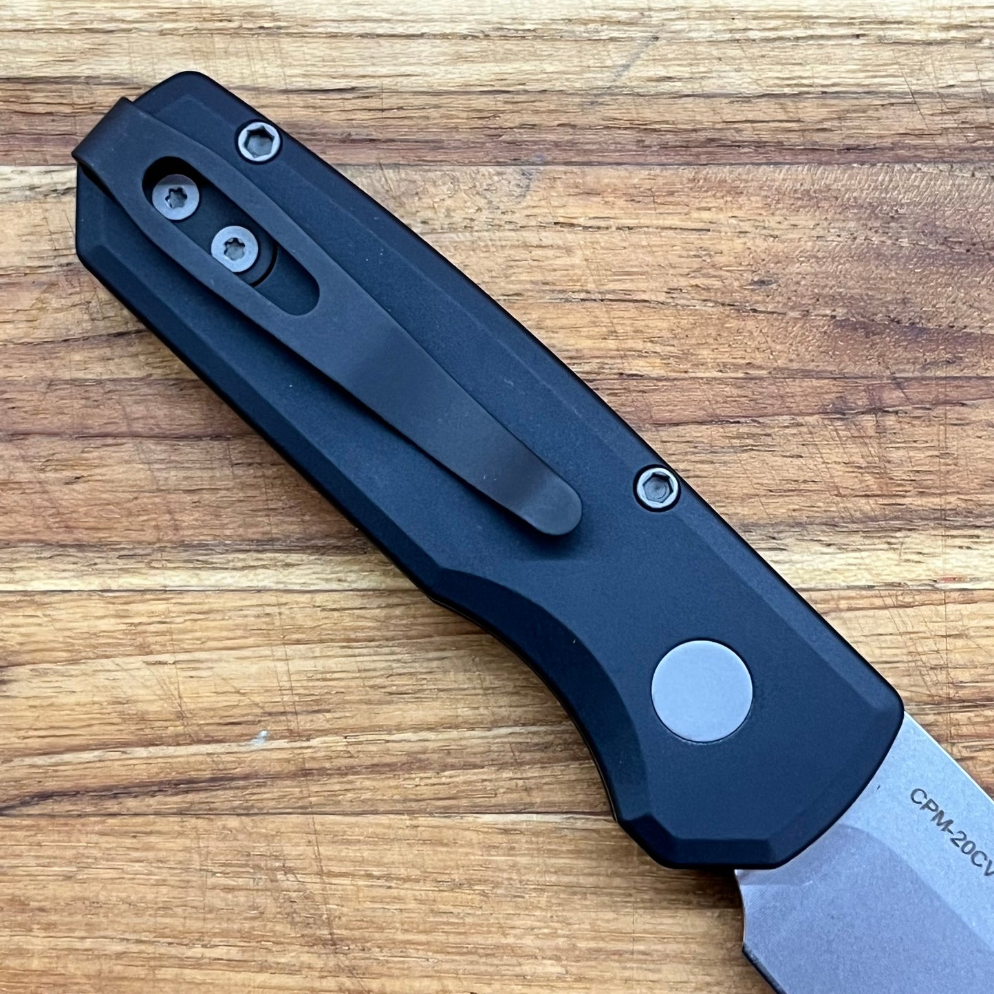 Pro-Tech Runt 5 2" Auto w/ Black Aluminum Handle