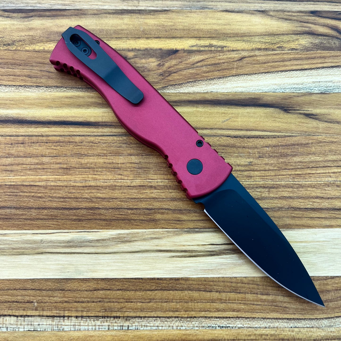 Pro-Tech TR-2 3.25" Auto w/ Red Aluminum Handle