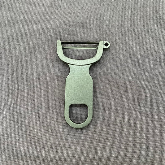 Mercer Tools Black Y Peeler w/ Carbon Steel Blade