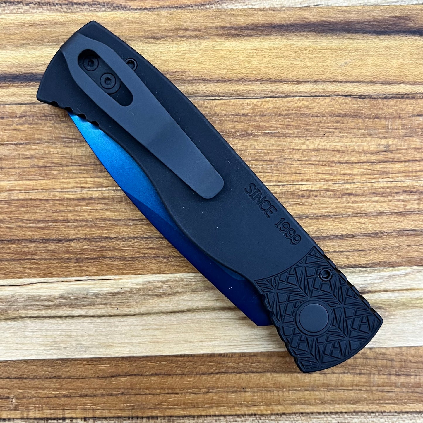 Pro-Tech TR-2 Nexus 3" Auto w/ Sapphire Blue Blade & Black Textured Handle