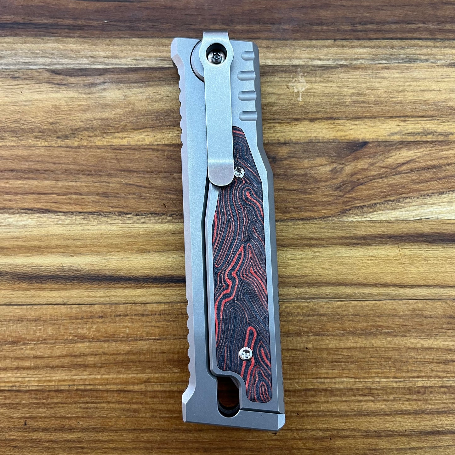 Reate EXO-M 3.25" Drop Point Gravity Knife w/ Red & Black Handle