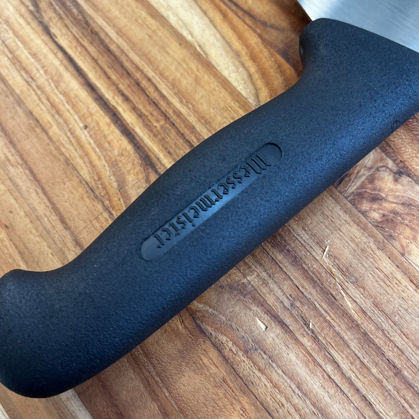 Messermeister Four Seasons Pro Series 8" Tall Chef's Knife