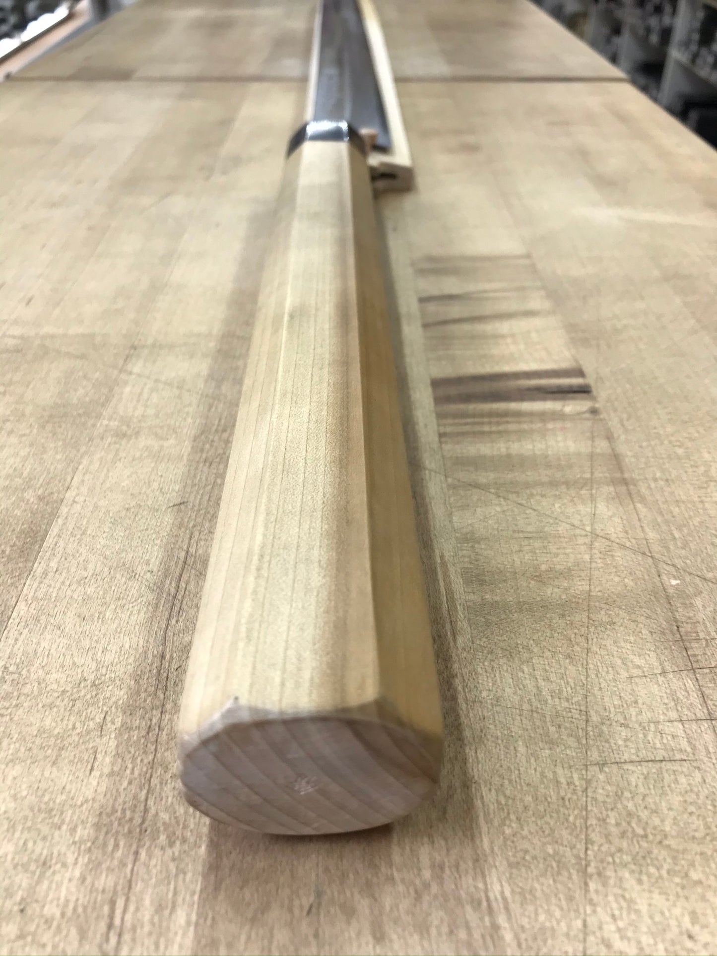Kikuichi Tatsutogi 540mm (21.25") Magurokiri w/ Saya