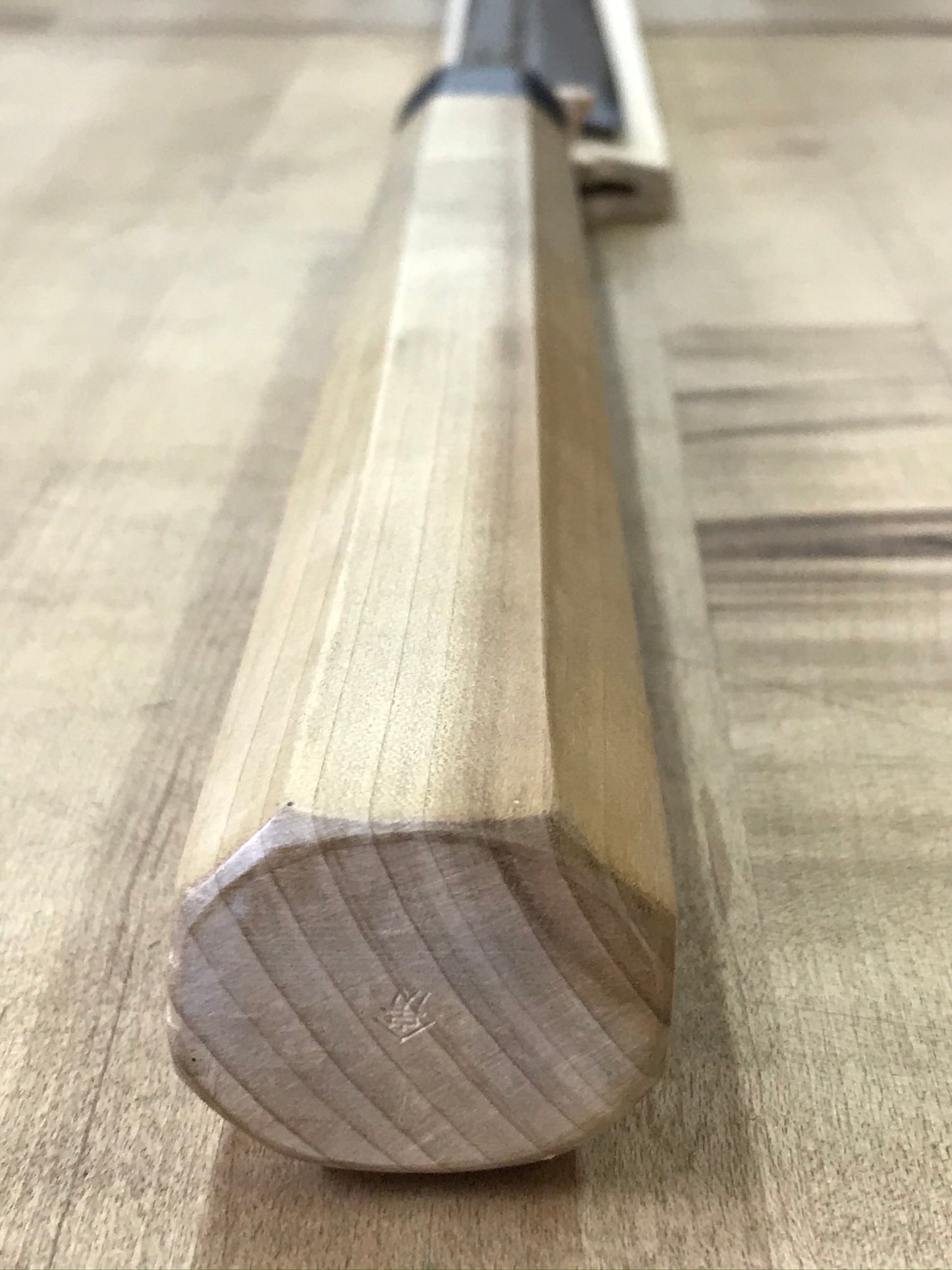 Kikuichi Tatsutogi 540mm (21.25") Magurokiri w/ Saya