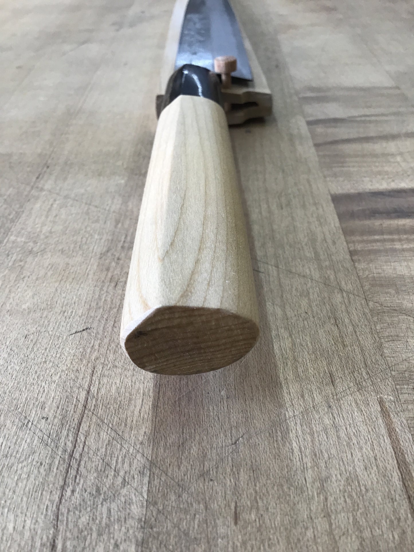 Kikuichi Tatsutogi 210mm Yanagi w/ Saya