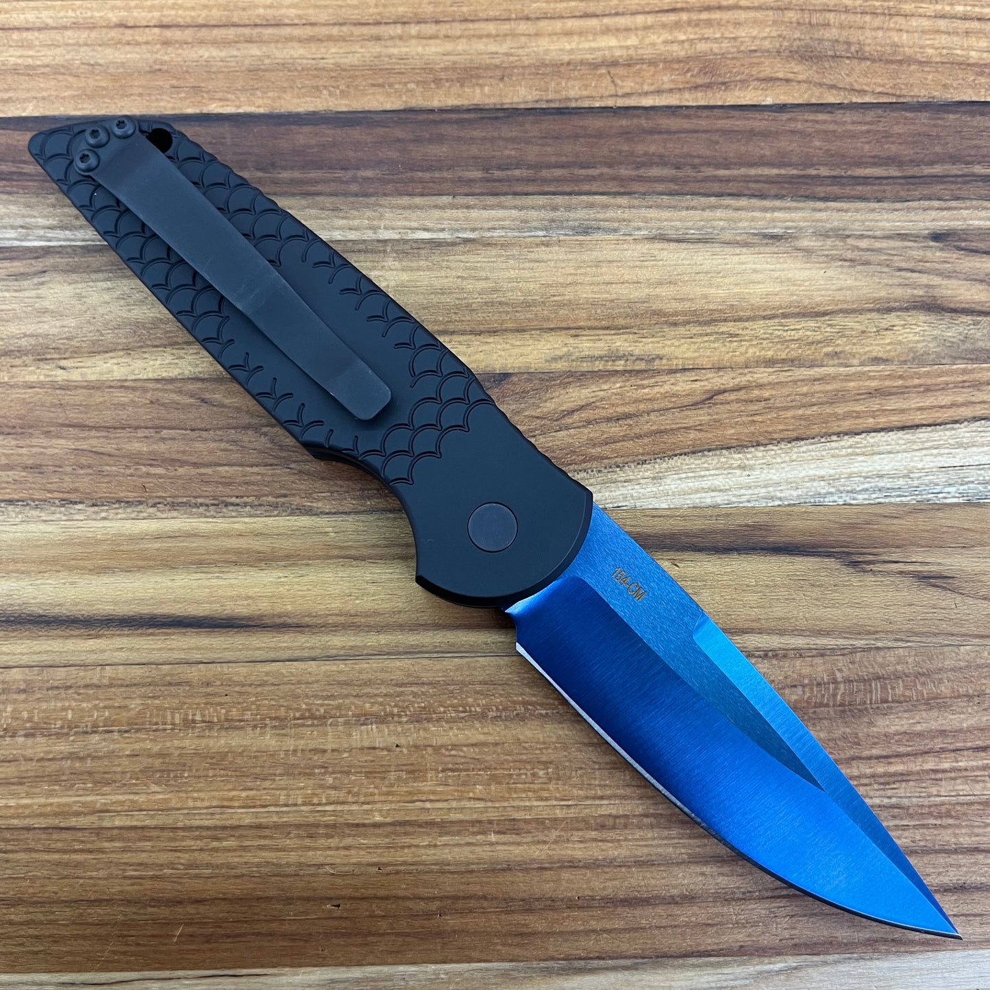 Pro-Tech TR-3 3.5" Auto w/ Sapphire Blade & Black Fishscale Textured Aluminum Handle