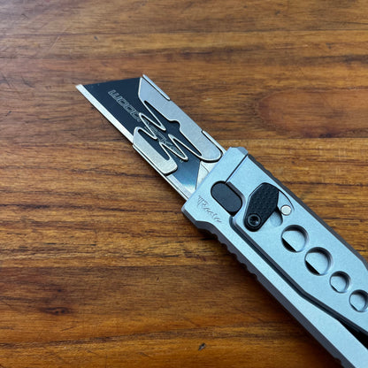 Reate Exo-U Gravity 2.5" Utility Knife w/ Speedhole Silver Aluminum Handle