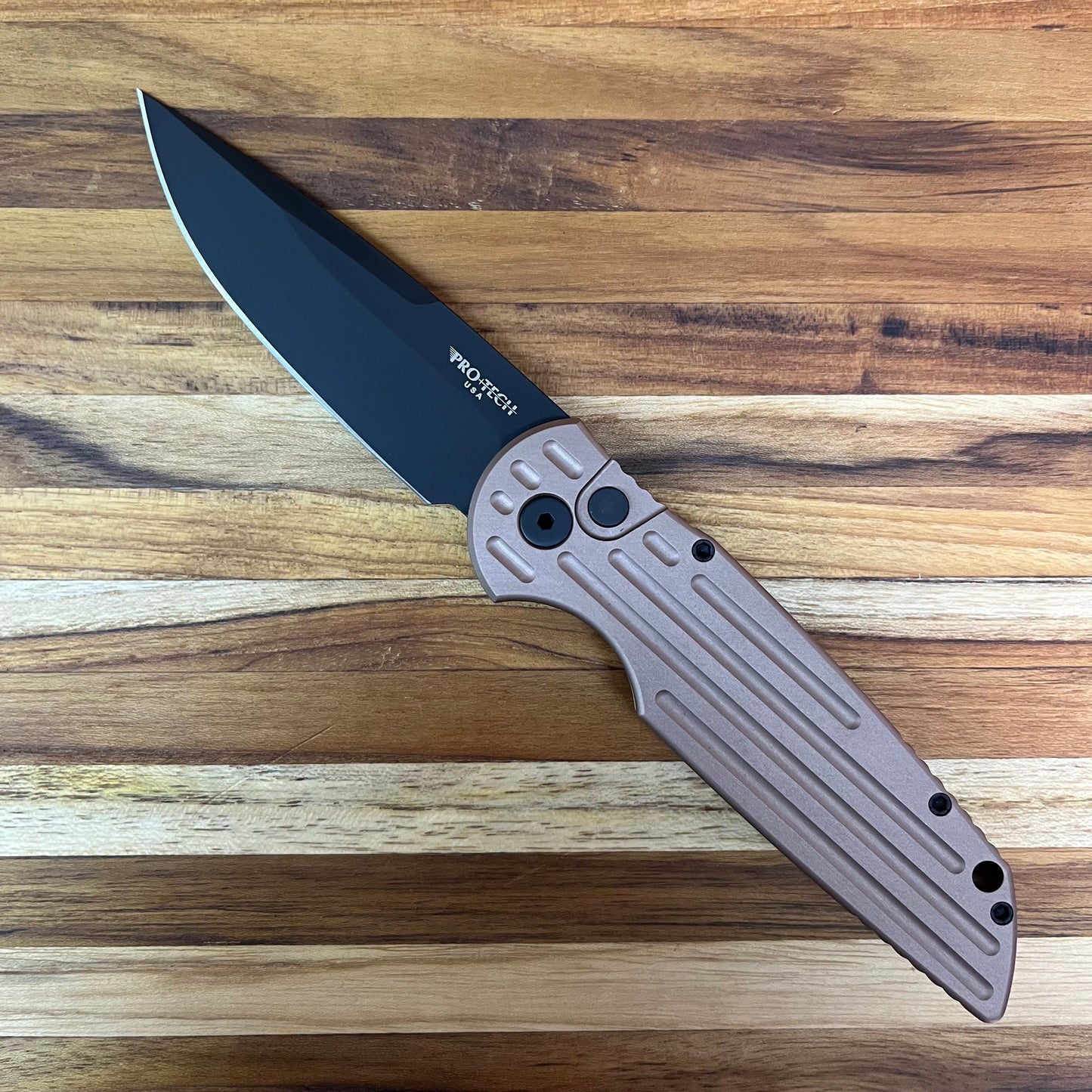 Pro-Tech TR-3 3.5" Auto w/ Grooved Brown Handle