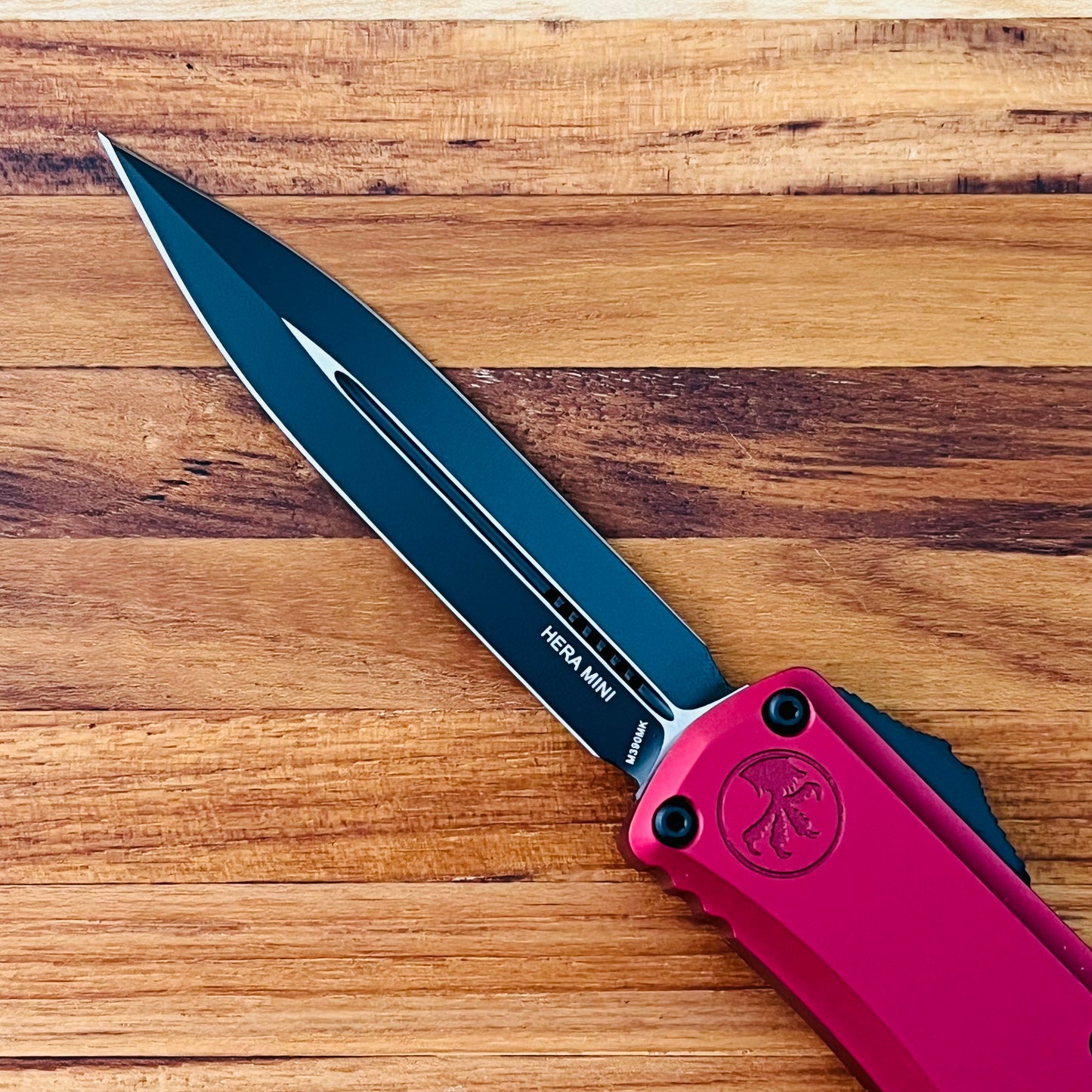 Microtech Mini Hera II 30th Anniversary D/E 3" OTF w/ Merlot Aluminum Handle