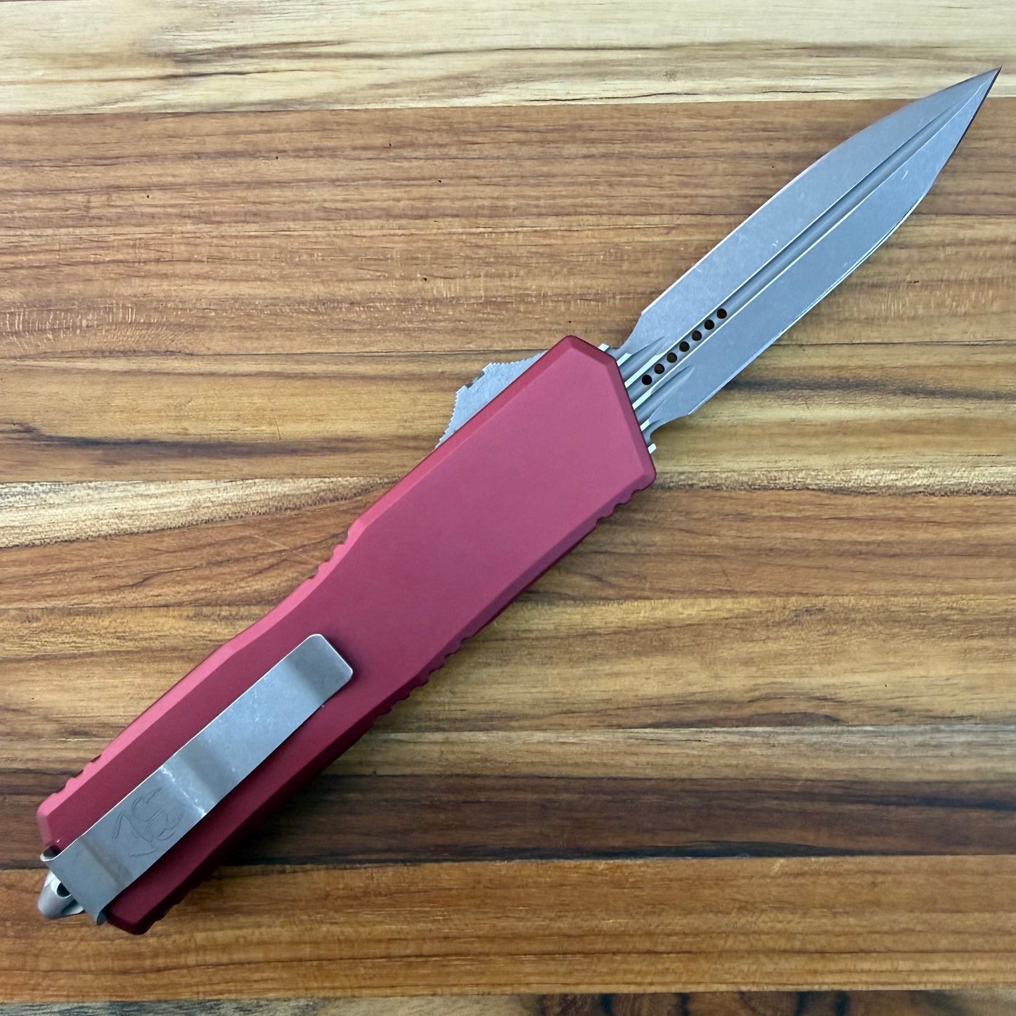 Microtech Scarab II Gen III Executive D/E 4" OTF w/ Merlot Aluminum Handle