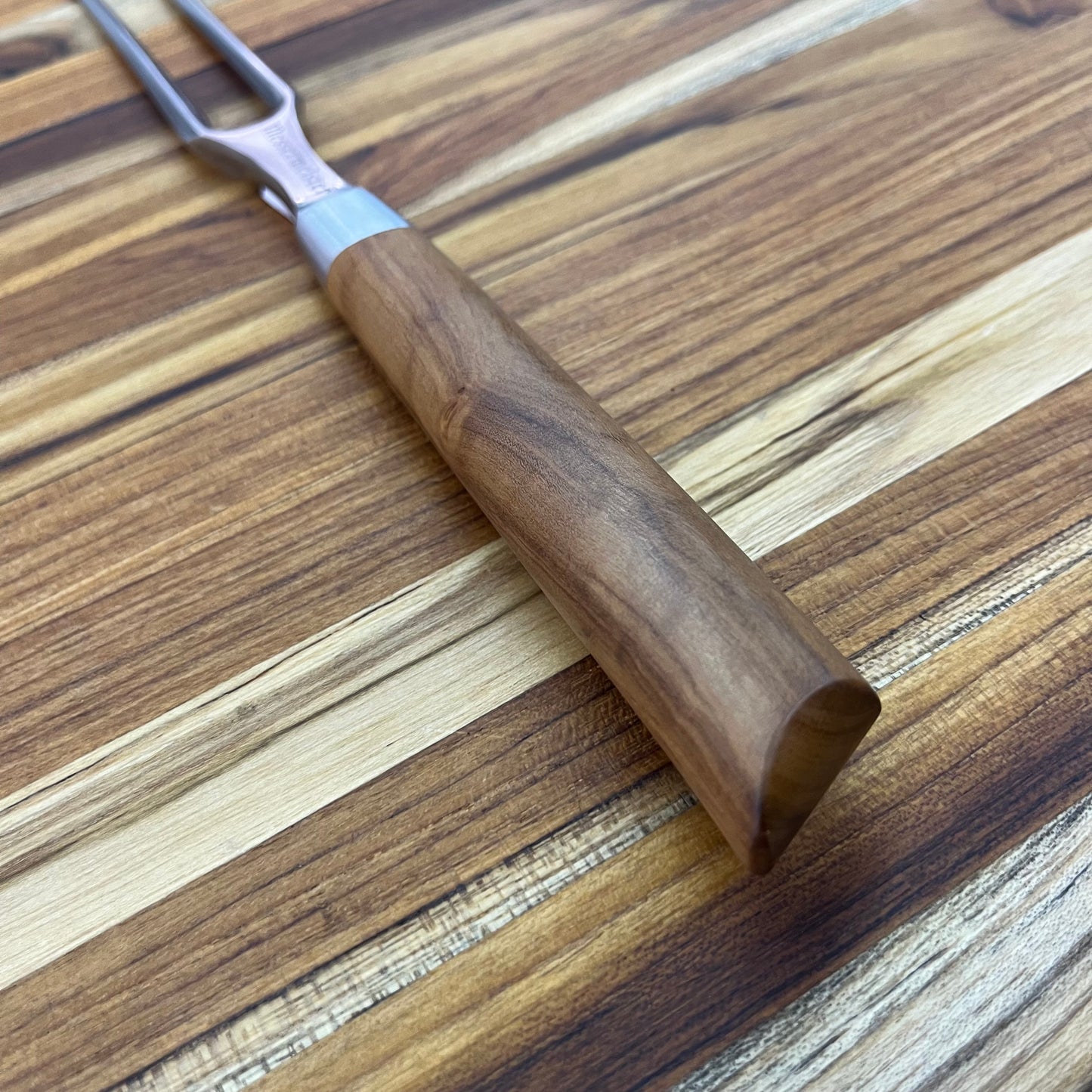 *DISCONTINUED* Messermeister Oliva Elité 6" Straight Carving Fork