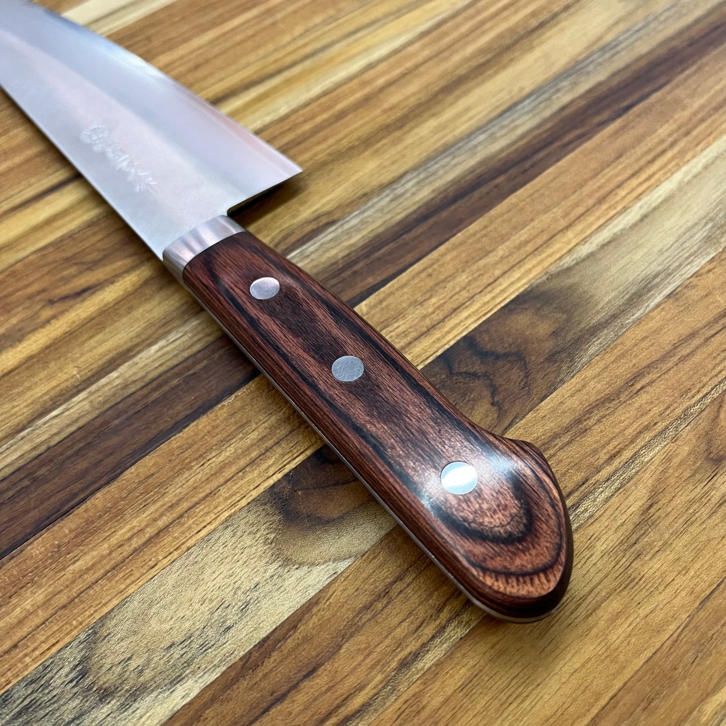 Kikuichi Elite Warikomi Gold 170mm Santoku