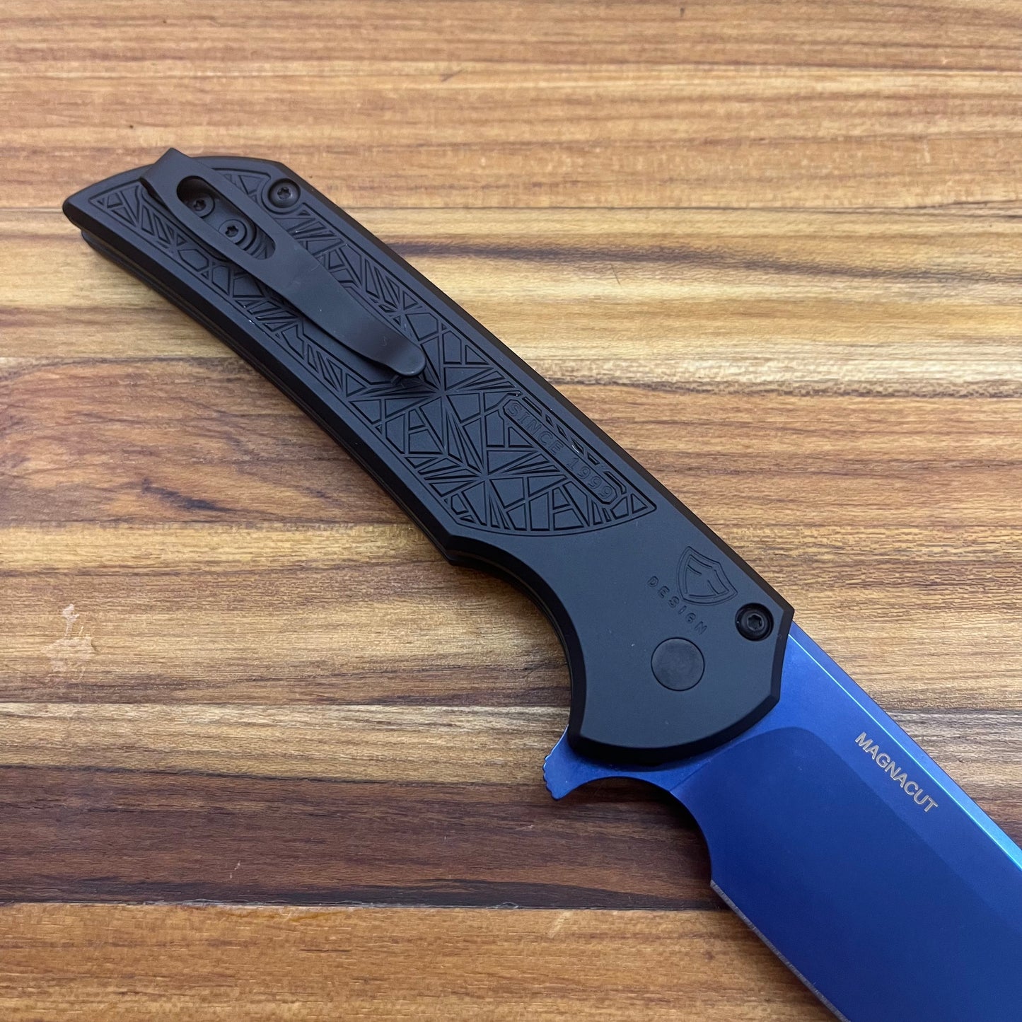 Pro-Tech Mordax 3.5" Flipping Knife w/ Sapphire Blue Blade & Black Nexus Texture Aluminum Handle
