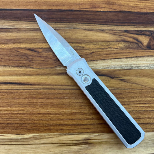 Pro-Tech Godson 3.15" Auto w/ Crosscut Carbon Fiber Inlay on Silver Aluminum & Black Lip Pearl Button