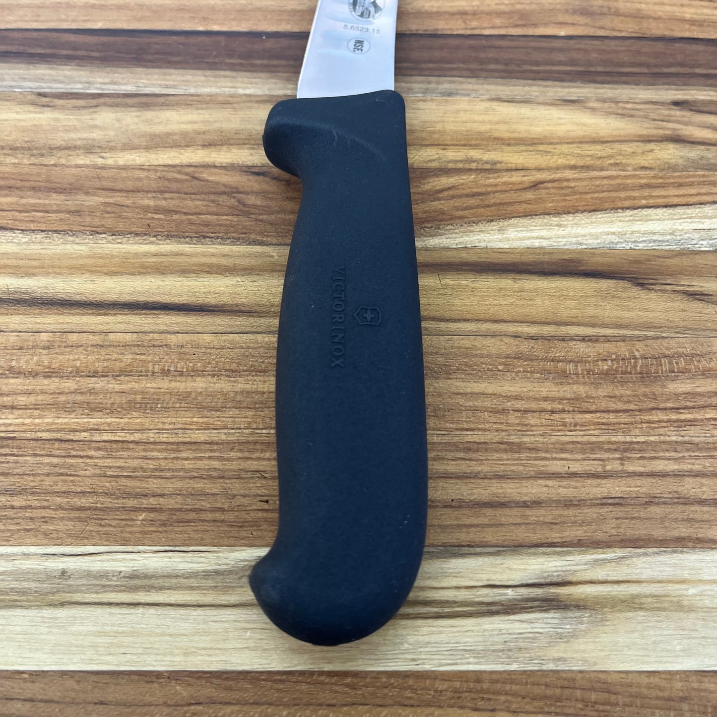 Victorinox Fibrox Pro 6” Stiff Curved Tall Boning Knife w/ Hollow-Ground