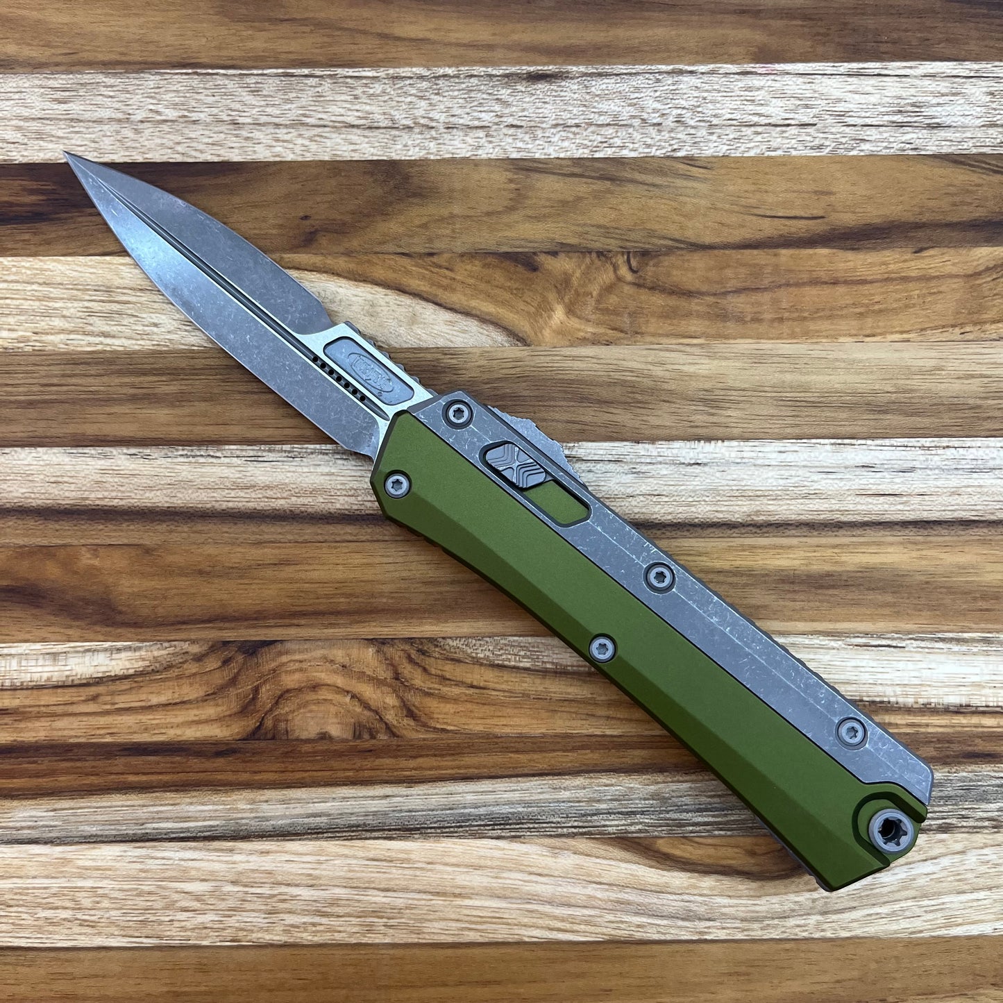 Microtech Glykon D/E Bayonet 3.75" Apocalyptic OTF Auto w/ OD Green Handle