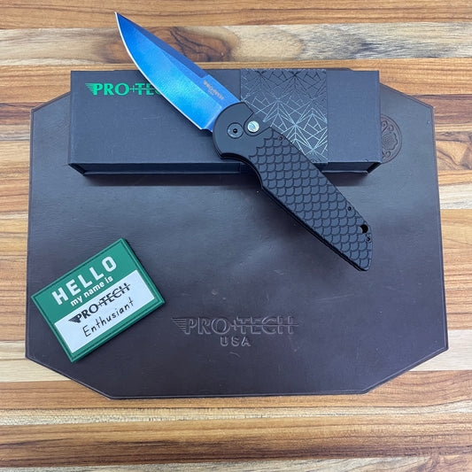 Pro-Tech TR-3 3.5" Auto w/ Sapphire Blade & Black Fishscale Textured Aluminum Handle