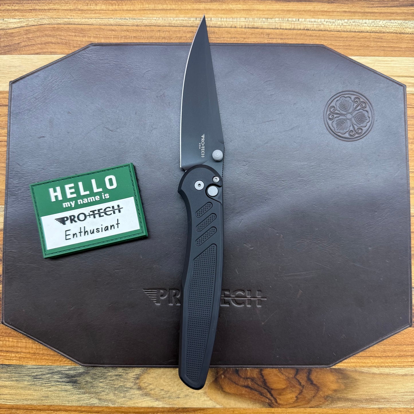 Pro-Tech Avalon 4.25" Folding Knife DLC Black w/ Knurled Black Aluminum Handle