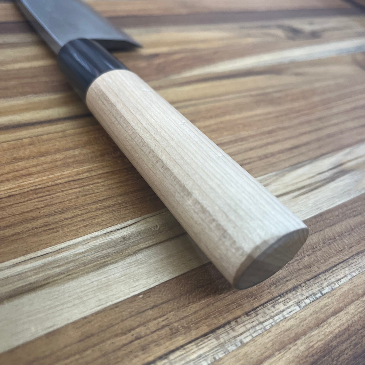 *Discontinued* Kikuichi Elite Warikomi Gold 150mm (6") Deba w/ Ho-Wood Handle