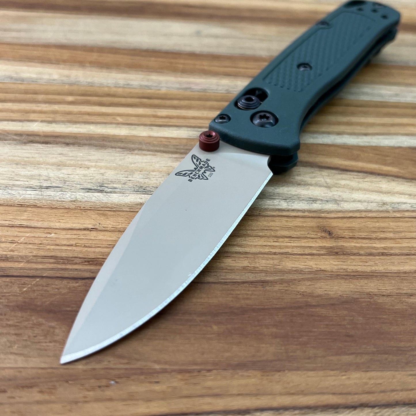 Benchmade Mini Bugout 2.85" Folding Knife w/ Taiga Green Grivory Handle