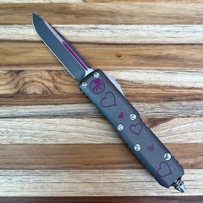 Microtech UTX-85 Valentine's Edition 3" OTF w/ Grey Handle