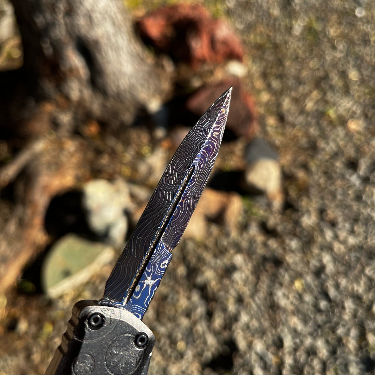 Microtech Signature Series Mini Hera II 3" OTF w/ Blued Vegas Forge Damascus Blade