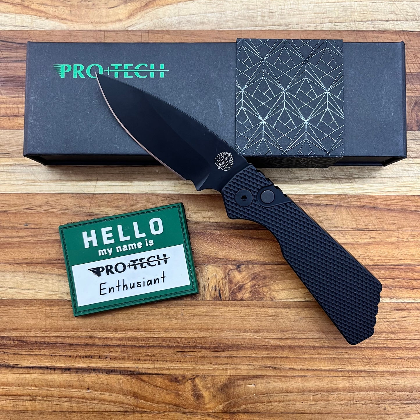 Pro-Tech Strider PT+ 2.5" All Black Auto w/ Textured Aluminum Handle