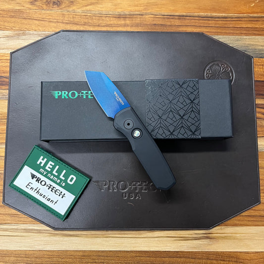 Pro-Tech Runt 5 2" w/ Sapphire Blade & Black Aluminum Handle