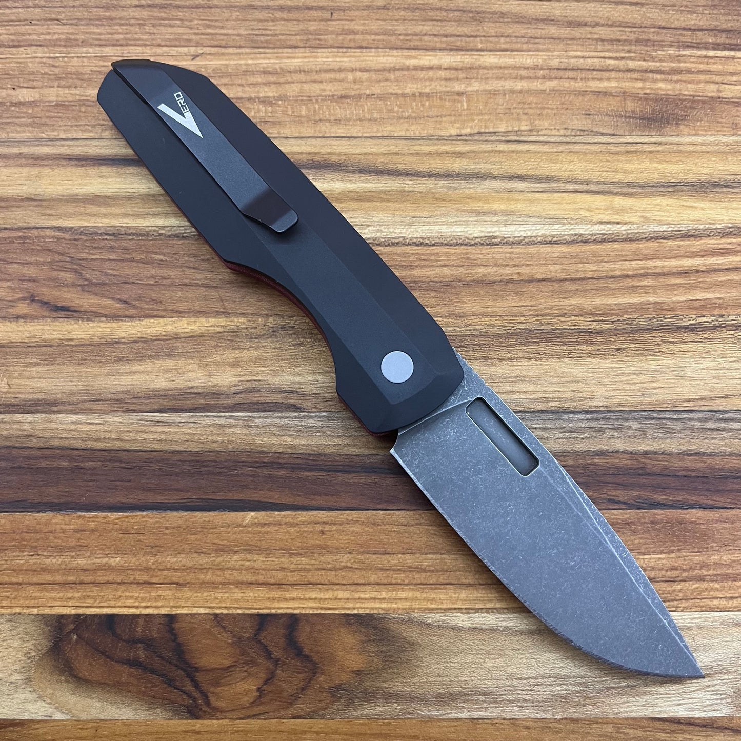 Pro-Tech Vero Synapse 3.5" Auto w/ Red Linen Micarta & Black Aluminum Handle