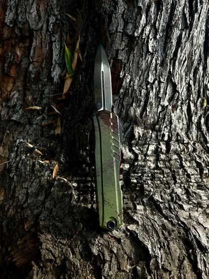 Microtech Signature Series Cypher II D/E 3.5" Auto Outbreak
