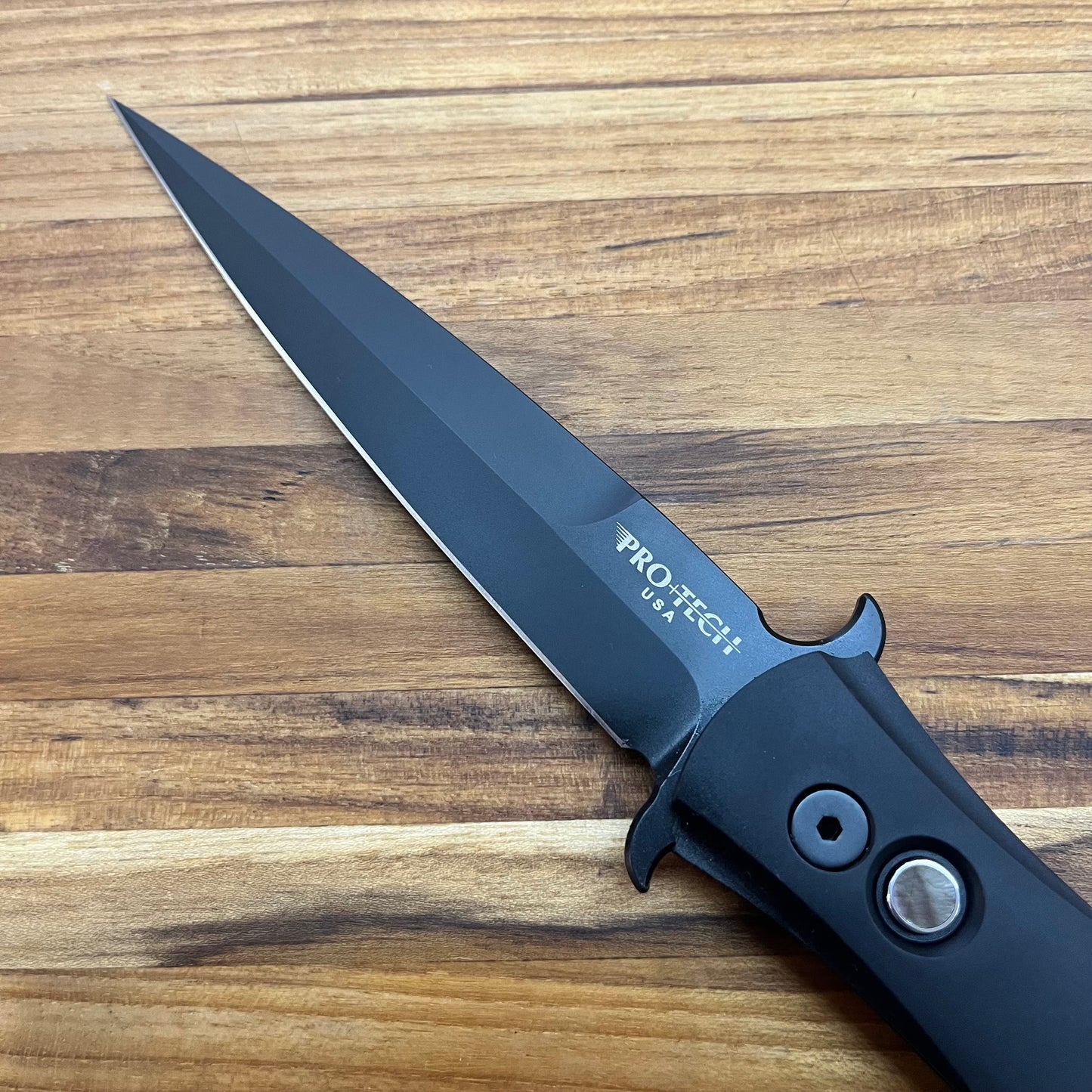 Pro-Tech Large Don 4.5" Auto w/ Black 3D Curve Handle & MOP Button
