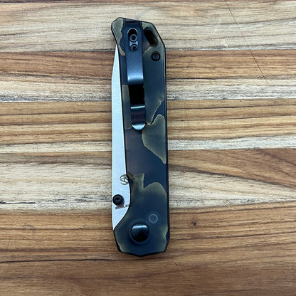 Kizer Begleiter 2 4.5" w/ Camo Raffir Handle