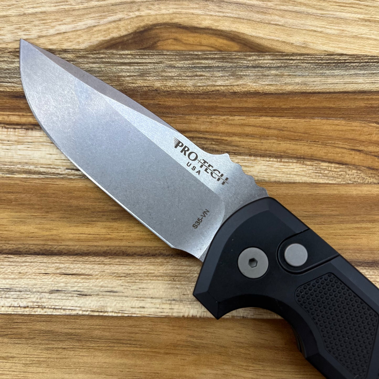 Pro-Tech Rockeye 3.4" Stonewash Auto w/ Textured Black Aluminum Handle