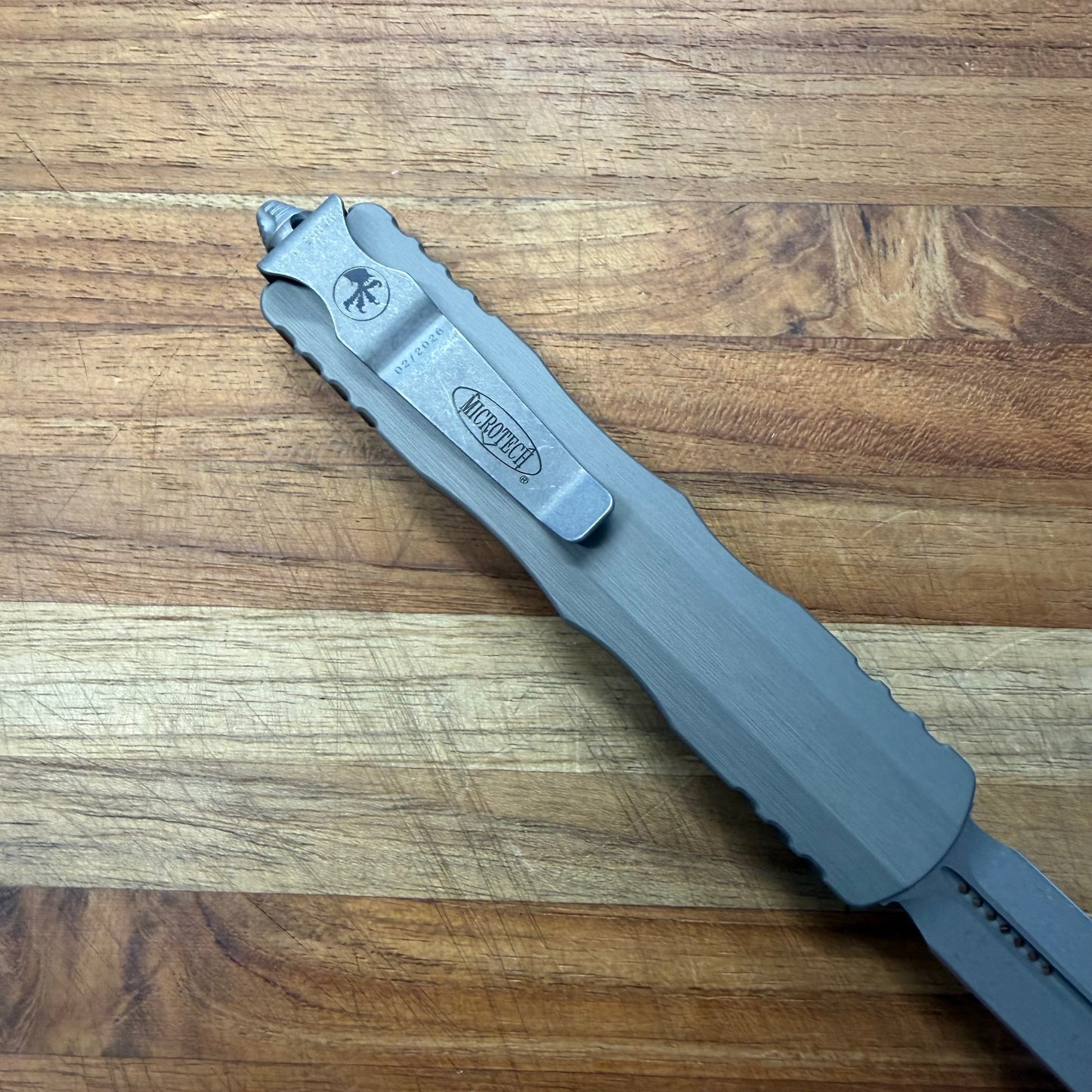 Microtech Dirac D/E 3" OTF Apocalyptic w/ Natural Clear Handle