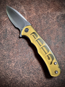 Civivi C18026C-4 Mini Praxis Ultem Handle 2.98" D2 Flipper Knife