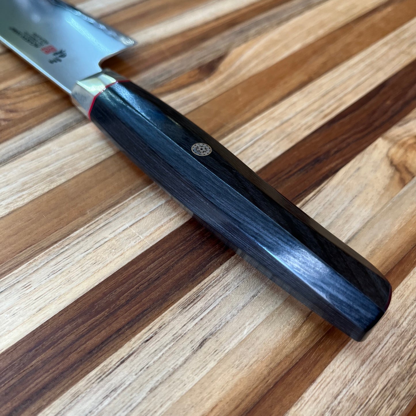 Mcusta Zanmai Revolution Black 150mm (6") Kosantoku