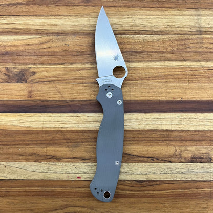 Spyderco Para Military 2 Maxamet Dark Grey G10 Folder