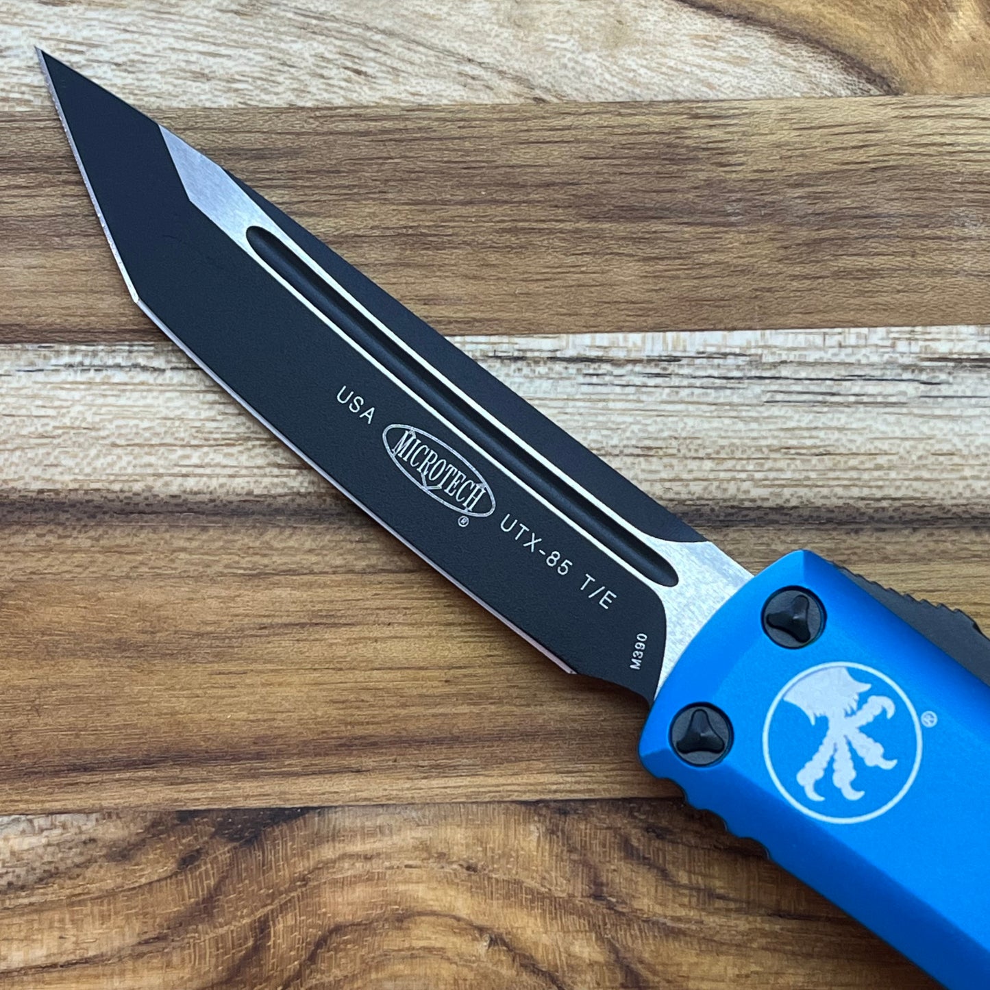 Microtech UTX-85 S/E 3.11" Black T/E OTF Auto w/ Blue Handle