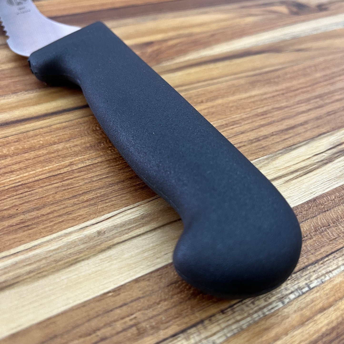 Victorinox Fibrox Pro 7.5” Offset Bread Knife