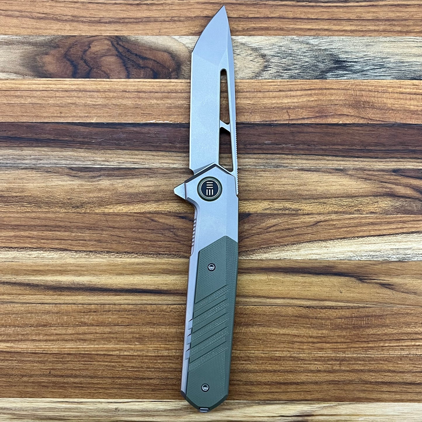 WE Knife Arsenal 3.56" Flipping Knife w/ Titanium Handle & Green G10 Overlay