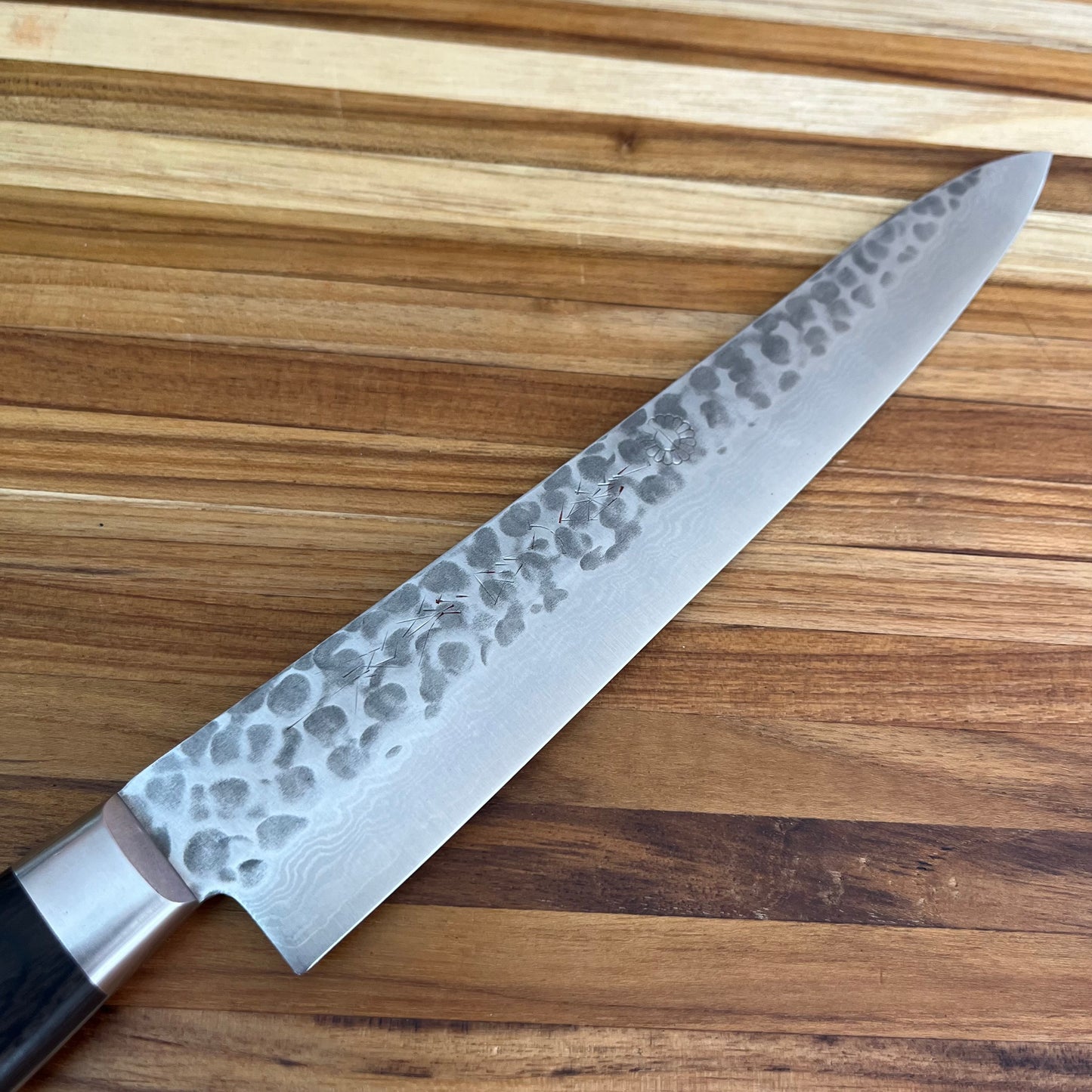 *DISCONTINUED* Kikuichi Warikomi Elite Damascus Tsuchime 210mm (8.25") Sujihiki