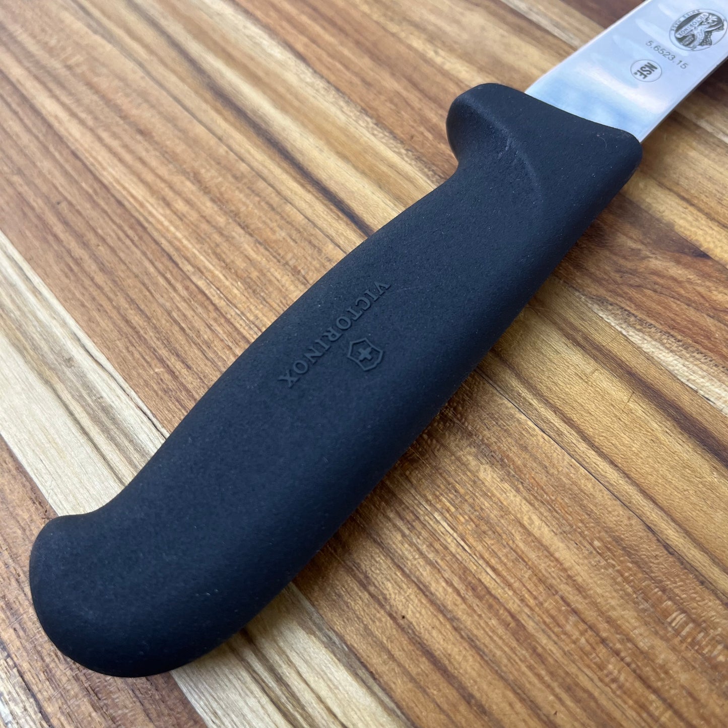 Victorinox Fibrox Pro 6” Stiff Curved Tall Boning Knife w/ Hollow-Ground