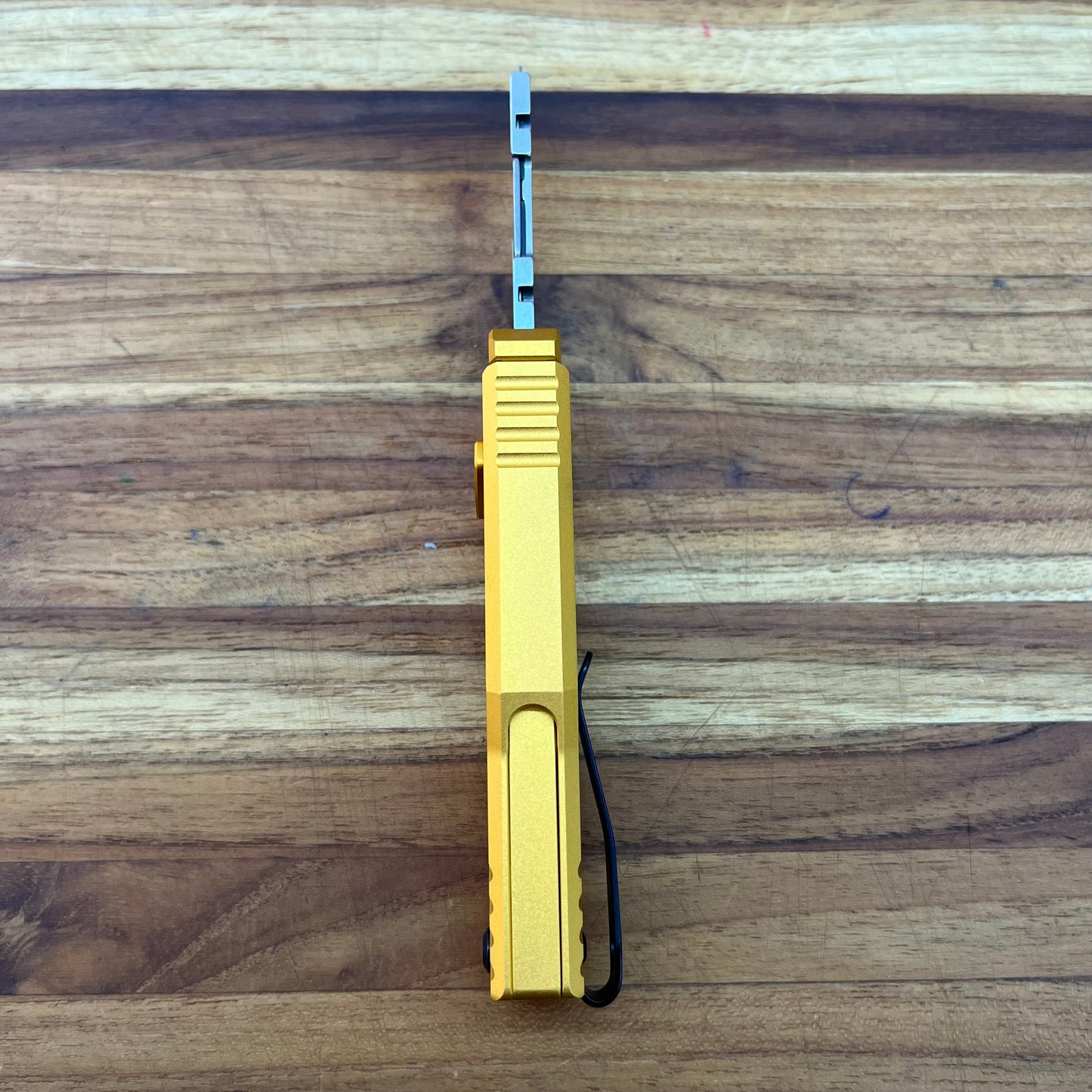 Reate Exo-U Gravity 2.5" Utility Knife w/ Gold Speedhole Handle