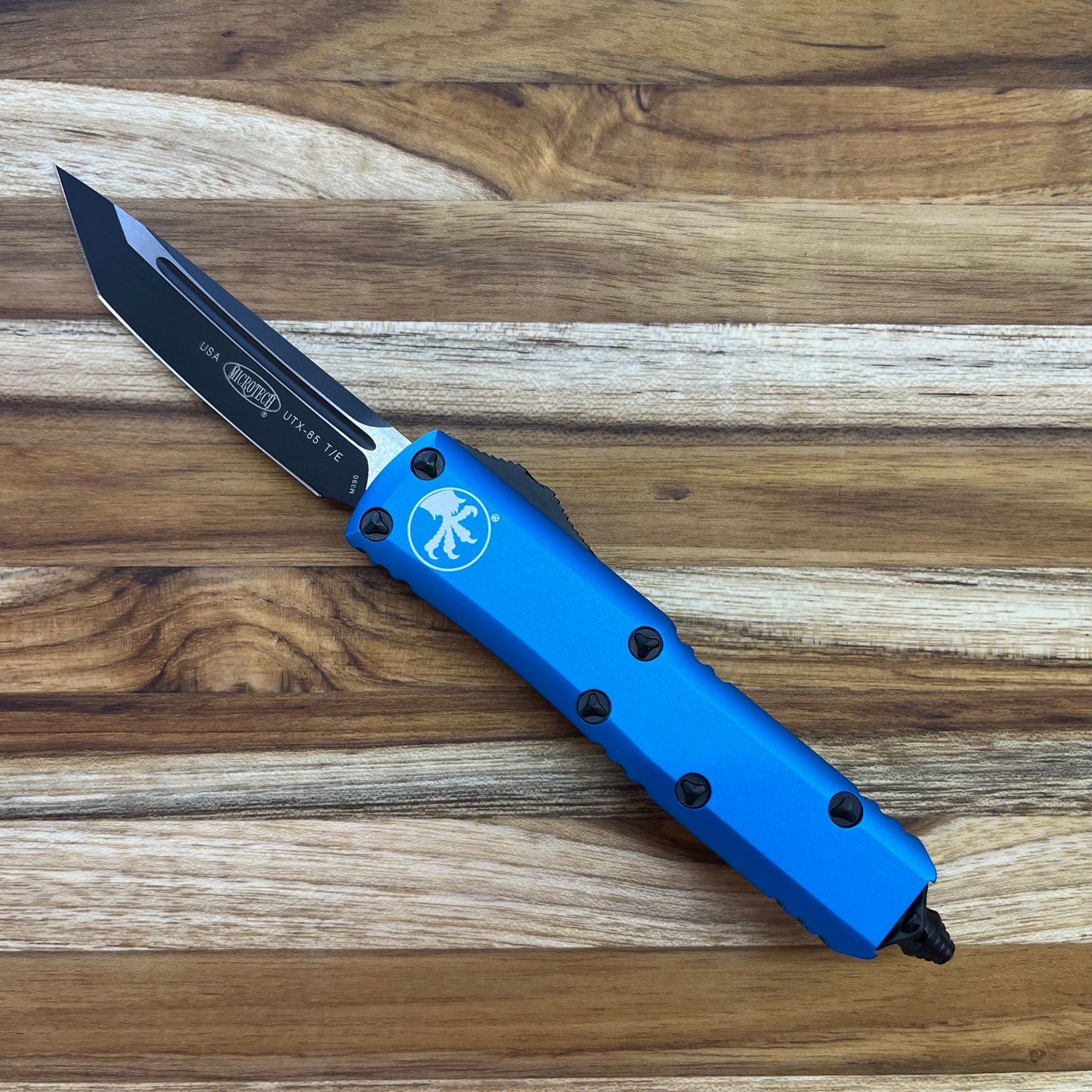 Microtech UTX-85 S/E 3.11" Black T/E OTF Auto w/ Blue Handle