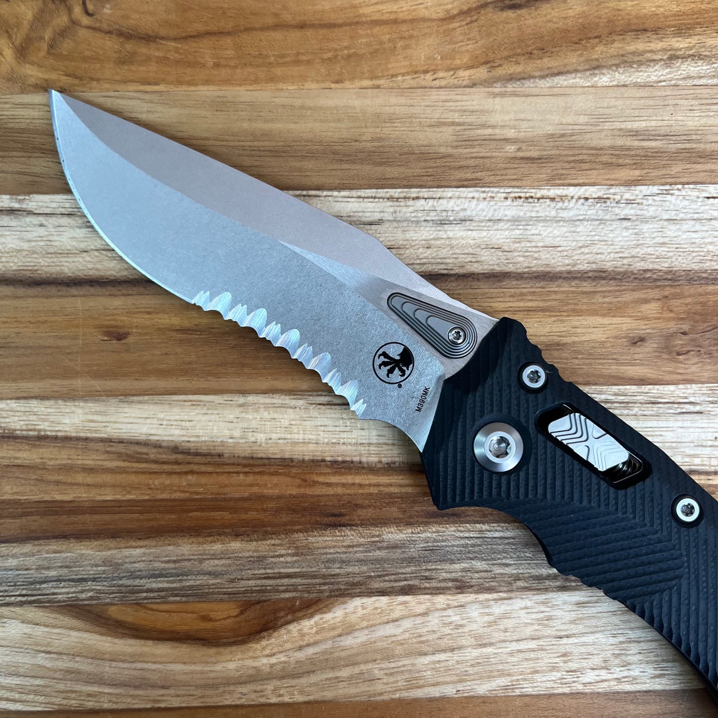 Microtech Amphibian 4" Folding Knife w/ RAM-LOK