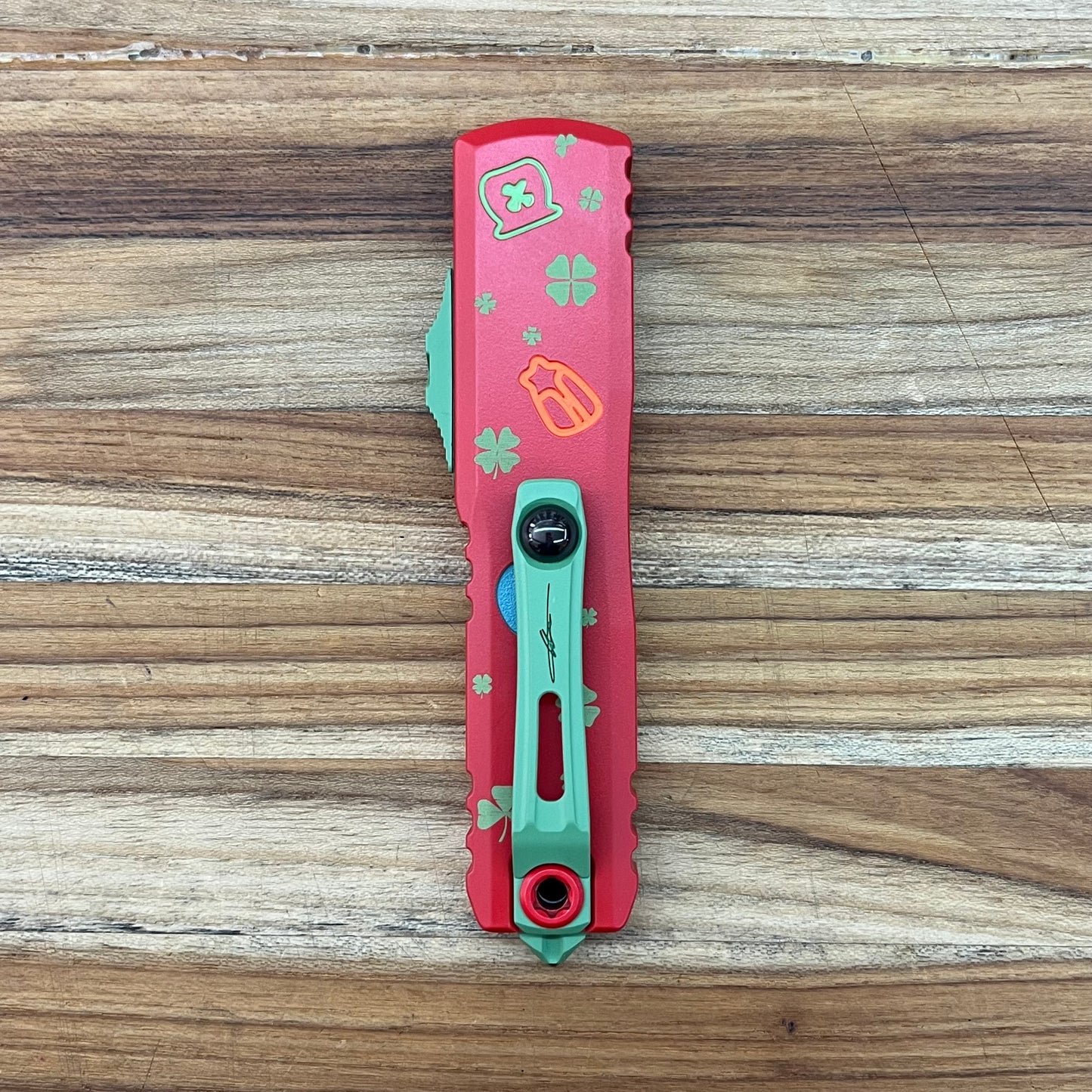 Microtech Signature Series UTX-85 GEN IV D/E 3.11" OTF Auto w/ St. Patrick's Day Handle