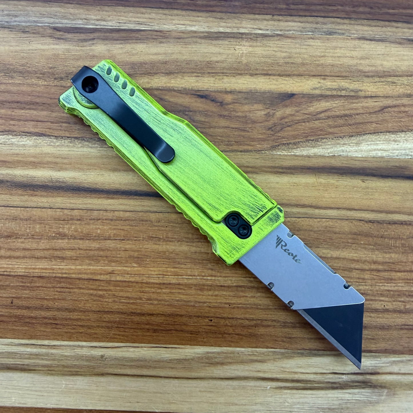 Reate Exo-U Gravity 2.5" Utility Knife w/ Distressed Green Handle
