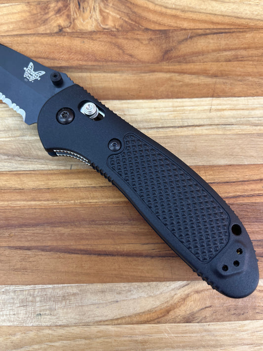 *DISCONTINUED* Benchmade Griptilian 3.5” Folding Knife