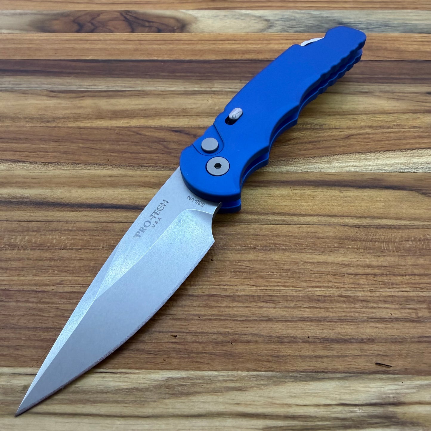 Pro-Tech TR-5 3.25" Auto w/ Blue Handle