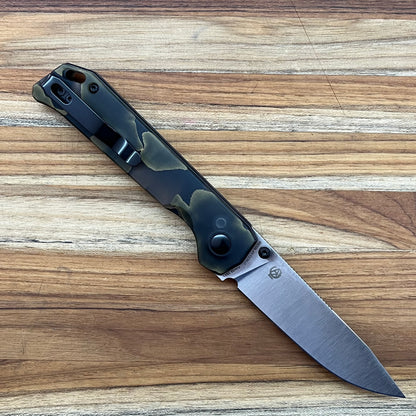 Kizer Begleiter 2 4.5" w/ Camo Raffir Handle